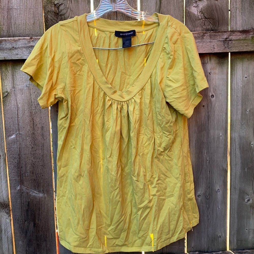 Ashley Stewart tee sz. 14/16